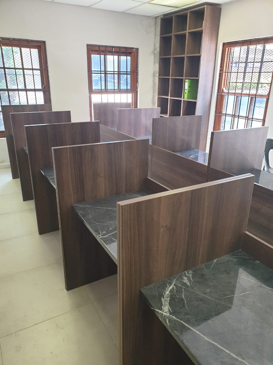 9848f612-3f3d-4350-9c50-da7f299f9c3c